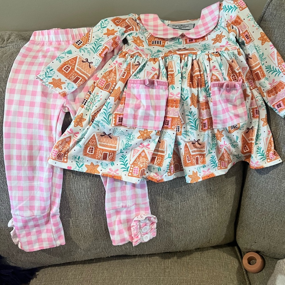 Sugar Bee! Christmas season two piece outfit worn once